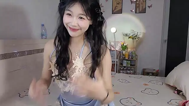 Luminous163 online show from March 18, 2025, 4:28 pm