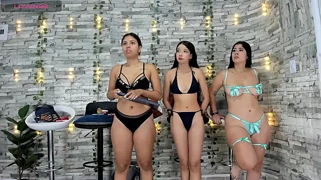 Candyscouples online show from September 29, 2025, 11:16 am