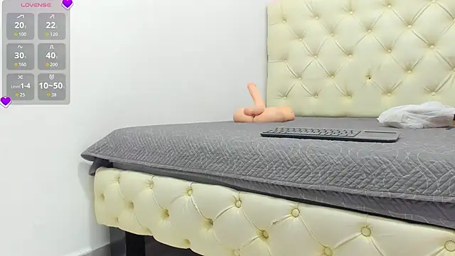 Snapshot of ElisabethMassey chatting on October 6, 2025, 1:12 pm ElisabethMassey online show from October 6, 2025, 1:12 pm