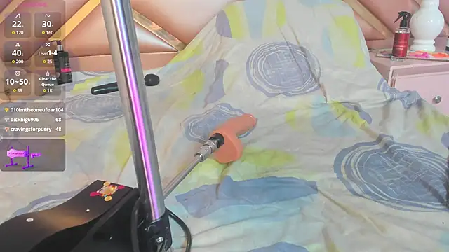 ElisabethMassey online show from February 1, 2026, 9:24 pm