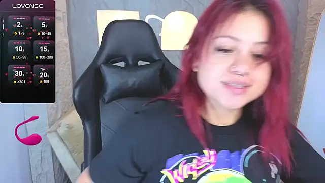 Snapshot of _Ambar72_b chatting on November 23, 2025, 1:10 pm Ambar72 b online show from November 23, 2025, 1:10 pm