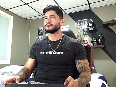 marcel crawford96 online show from March 12, 2025, 5:17 pm