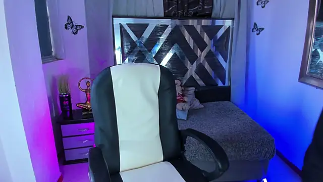 nova sex01 online show from June 12, 2026, 9:12 pm