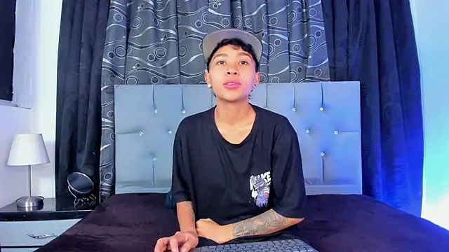 nova sex01 online show from March 12, 2025, 4:41 am