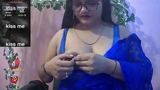 Snapshot of Pari-new chatting on July 6, 2026, 4:19 am Pari-new online show from July 6, 2026, 4:19 am