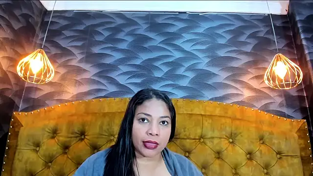 Snapshot of NahomiFireSex chatting on May 21, 2026, 4:32 am NahomiFireSex online show from May 21, 2026, 4:32 am