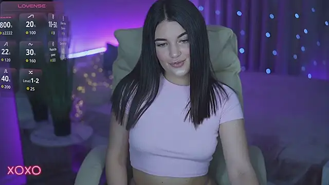 YourLolaBunny online show from September 20, 2025, 5:51 pm