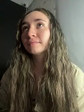 Sophie LS online show from March 9, 2025, 7:56 am