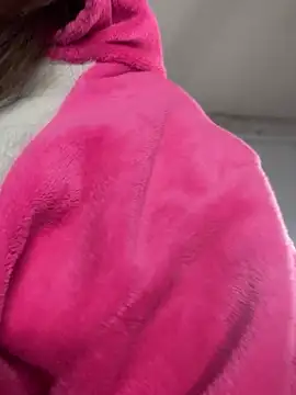 Sophie LS online show from March 8, 2025, 7:27 am