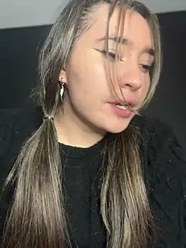 Sophie LS online show from March 17, 2025, 7:24 am