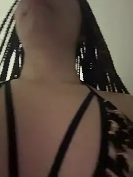 Snapshot of Sophie_LS chatting on February 24, 2026, 2:23 am Sophie LS online show from February 24, 2026, 2:23 am