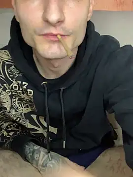 Chicano2k online show from March 18, 2025, 1:44 pm