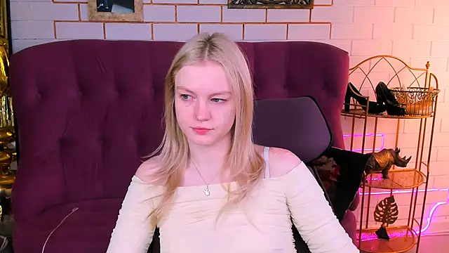 GraceGlamour online show from February 22, 2026, 5:10 am