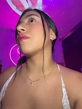 LunaGates online show from April 15, 2026, 12:49 am