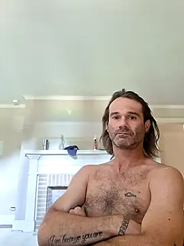 catalpaworm08 online show from July 6, 2026, 2:35 pm