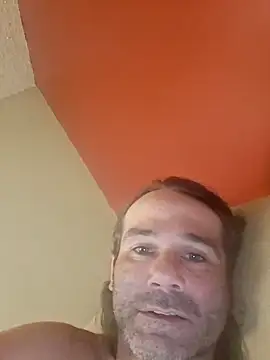 Snapshot of catalpaworm08 chatting on May 31, 2026, 12:22 pm catalpaworm08 online show from May 31, 2026, 12:22 pm