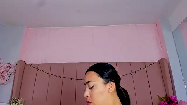 MollyBigBoobs12 online show from October 2, 2025, 9:07 pm