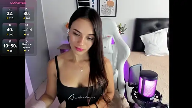 Sara lopez 28 online show from February 11, 2026, 12:49 pm