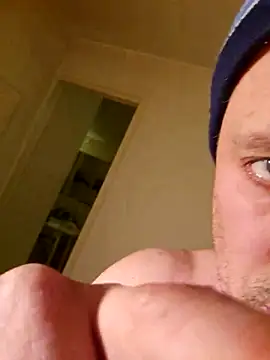 HeteroHotGuy1 online show from March 16, 2025, 7:49 pm