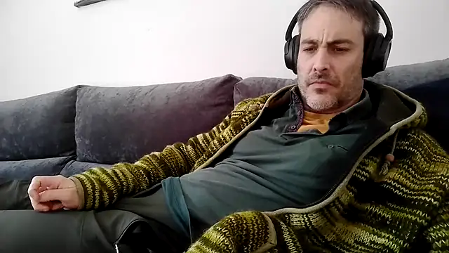 basquehotboy online show from January 31, 2025, 2:49 pm