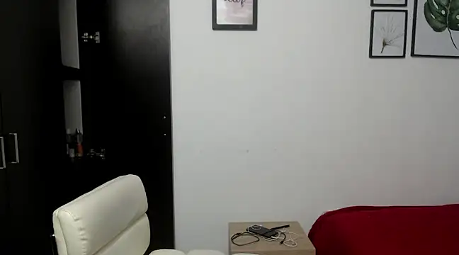 viki mom online show from March 22, 2025, 4:24 am