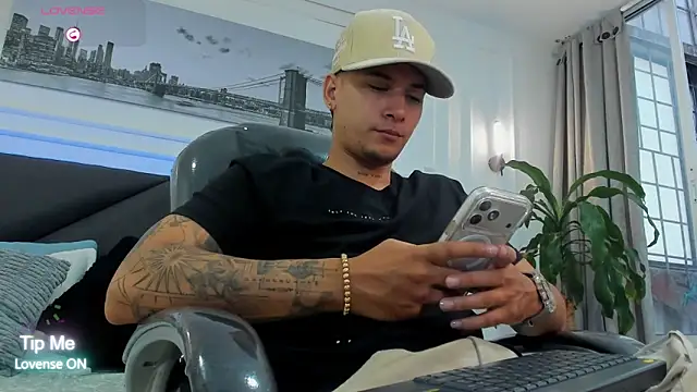 Damian23   online show from January 15, 2026, 1:03 pm