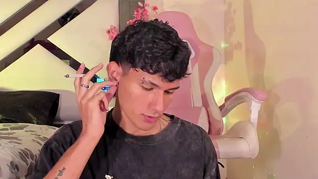 Alexx tc online show from February 5, 2025, 4:59 am