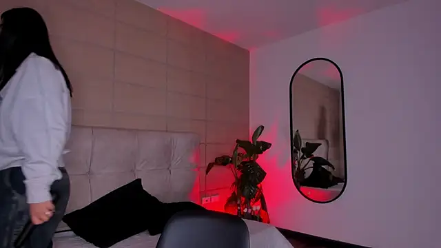 Christine Laam online show from February 10, 2026, 12:15 pm