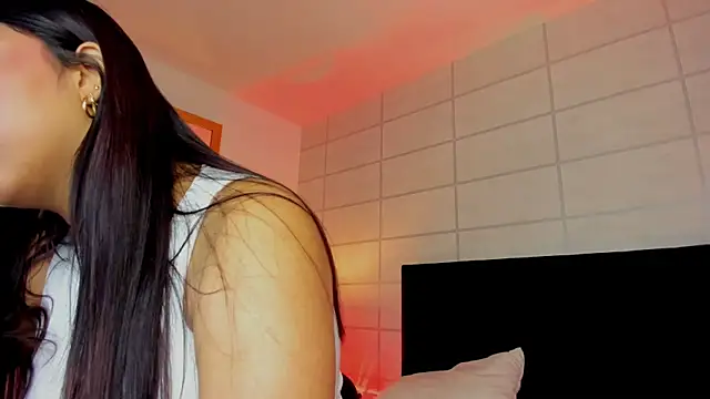 Christine Laam online show from October 27, 2025, 12:06 pm