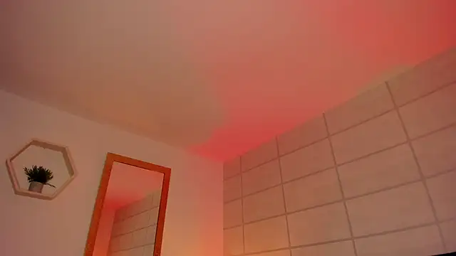 Christine Laam online show from September 15, 2025, 12:16 pm