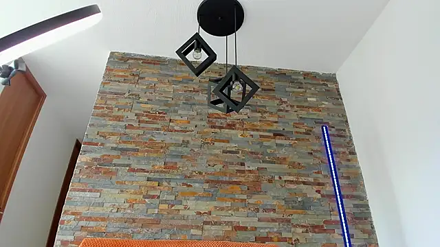 geordi and sofia online show from February 9, 2025, 3:23 pm