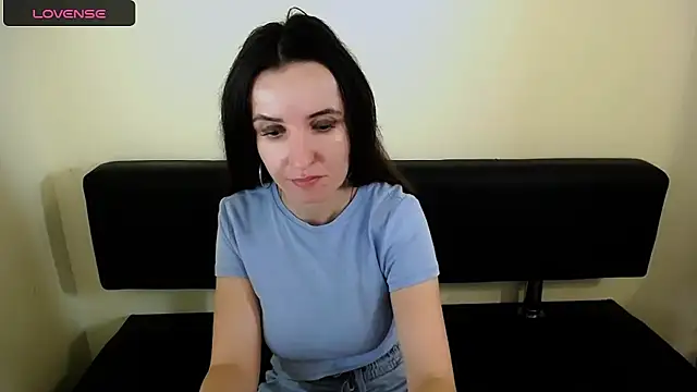 LaimaV  online show from September 23, 2025, 9:27 am