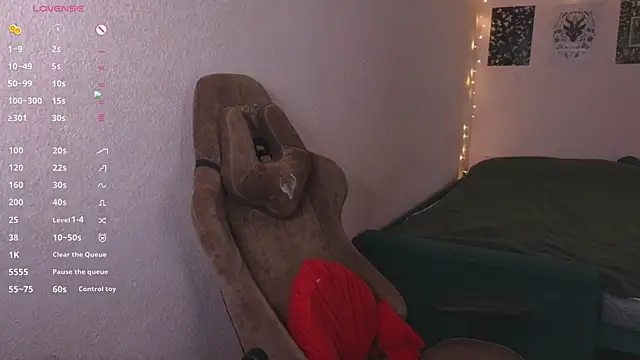 Fluffy muffin  online show from April 23, 2026, 9:27 am