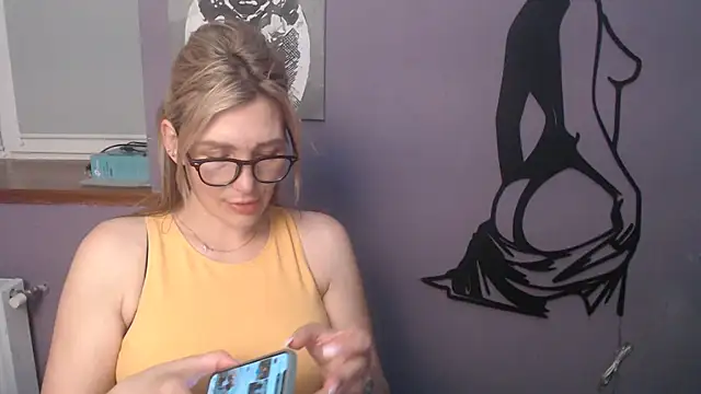 Snapshot of _sexy_lady chatting on May 28, 2026, 12:11 pm sexy lady online show from May 28, 2026, 12:11 pm