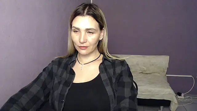  sexy lady online show from September 24, 2025, 12:33 pm