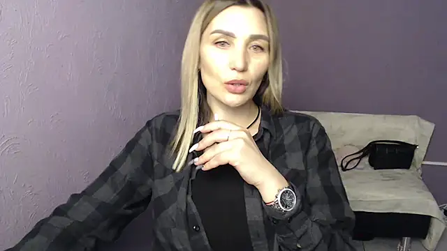  sexy lady online show from October 1, 2025, 1:37 pm