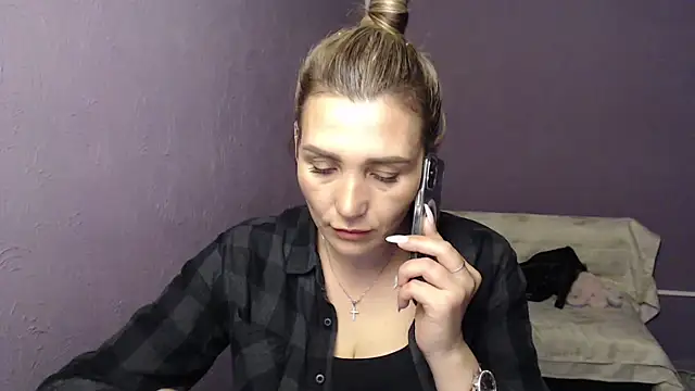  sexy lady online show from October 22, 2025, 12:15 pm