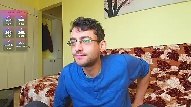 Snapshot of HungEddy chatting on February 27, 2025, 3:05 pm HungEddy online show from February 27, 2025, 3:05 pm