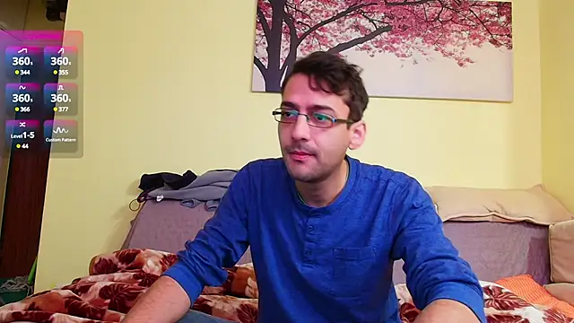 Snapshot of HungEddy chatting on February 25, 2025, 5:19 am HungEddy online show from February 25, 2025, 5:19 am