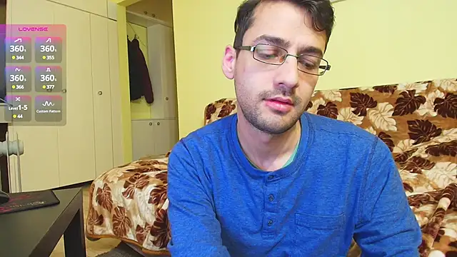 Snapshot of HungEddy chatting on February 27, 2025, 6:09 pm HungEddy online show from February 27, 2025, 6:09 pm