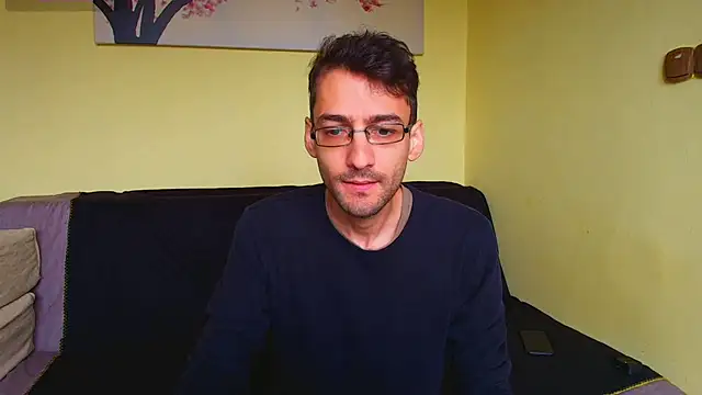 Snapshot of HungEddy chatting on October 7, 2025, 9:21 am HungEddy online show from October 7, 2025, 9:21 am