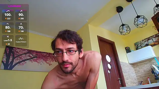 Snapshot of HungEddy chatting on September 17, 2025, 10:28 am HungEddy online show from September 17, 2025, 10:28 am