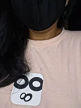 Nisha027 online show from September 11, 2025, 1:44 pm