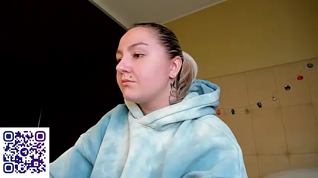 Debbie Taylor online show from November 4, 2025, 4:55 pm