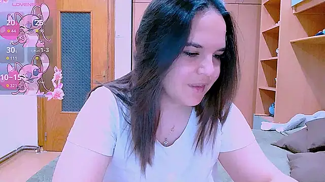 Ella-Diamond online show from October 23, 2025, 7:34 pm