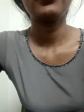 Snapshot of Rajni-Mehra chatting on March 10, 2025, 10:39 am Rajni-Mehra online show from March 10, 2025, 10:39 am