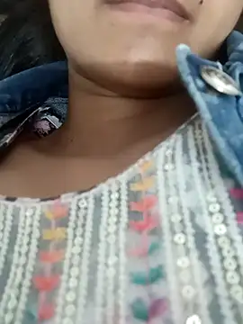 Snapshot of Rajni-Mehra chatting on March 6, 2025, 4:30 am Rajni-Mehra online show from March 6, 2025, 4:30 am