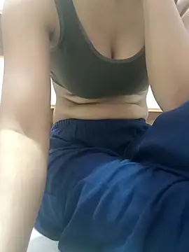 Snapshot of Rajni-Mehra chatting on September 21, 2025, 5:34 am Rajni-Mehra online show from September 21, 2025, 5:34 am