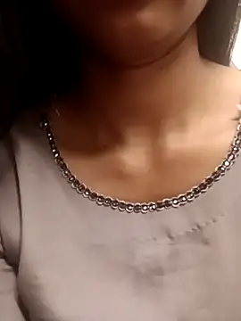 Snapshot of Rajni-Mehra chatting on March 10, 2025, 7:33 am Rajni-Mehra online show from March 10, 2025, 7:33 am