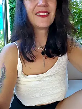 Snapshot of NataLive chatting on October 11, 2025, 12:55 am NataLive online show from October 11, 2025, 12:55 am